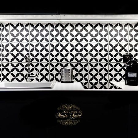 Les Secrets De Marie-Astrid, Suite Love Room Bordeaux Exteriör bild