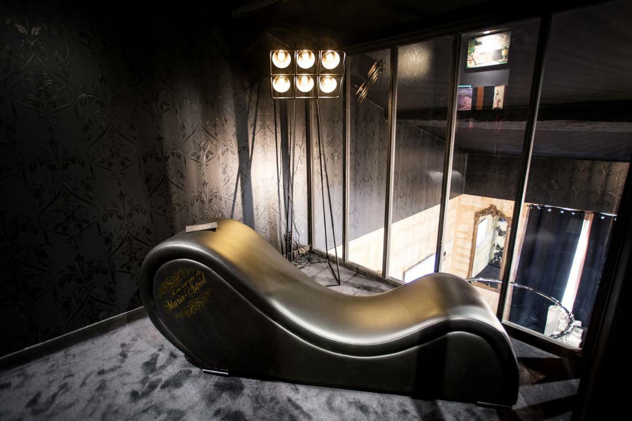 Les Secrets De Marie-Astrid, Suite Love Room Bordeaux Exteriör bild