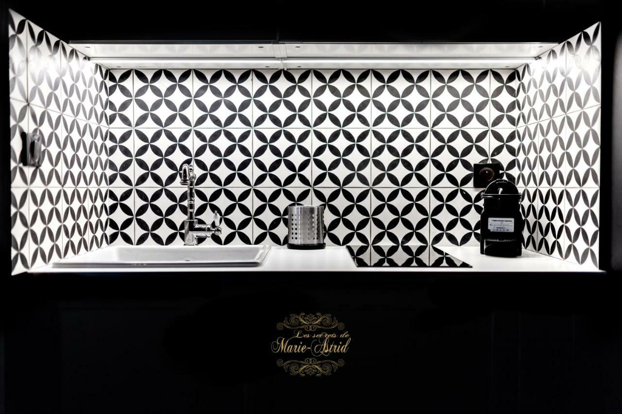 Les Secrets De Marie-Astrid, Suite Love Room Bordeaux Exteriör bild